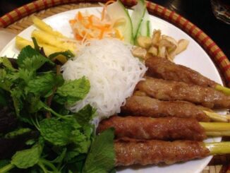 Nem lụi Huế thơm ngon chuẩn vị