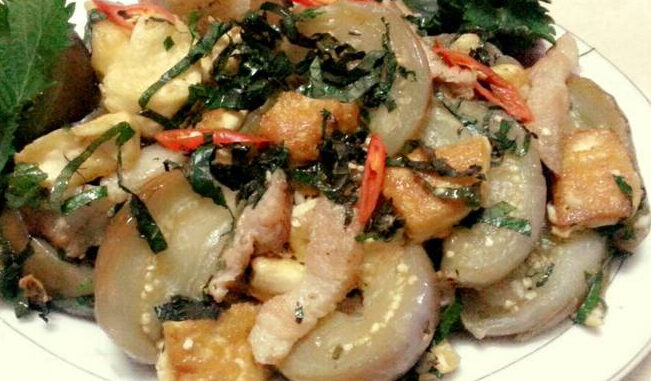 ca-tim-xao-thit Cà tím xào thịt